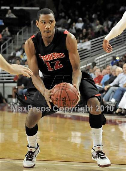 Thumbnail 2 in Westchester vs. Mater Dei (CIF D1 SoCal Final) photogallery.