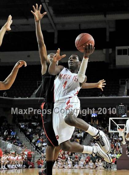 Thumbnail 1 in Westchester vs. Mater Dei (CIF D1 SoCal Final) photogallery.
