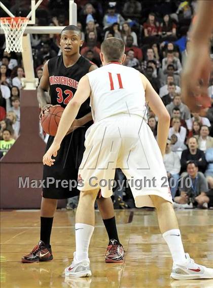Thumbnail 1 in Westchester vs. Mater Dei (CIF D1 SoCal Final) photogallery.
