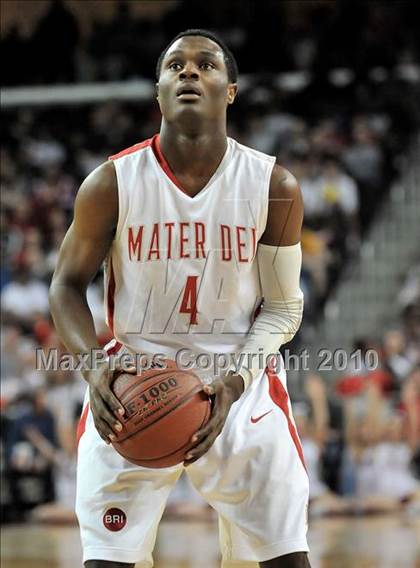 Thumbnail 2 in Westchester vs. Mater Dei (CIF D1 SoCal Final) photogallery.