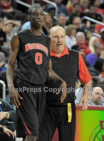 Thumbnail 2 in Westchester vs. Mater Dei (CIF D1 SoCal Final) photogallery.