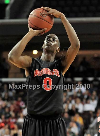 Thumbnail 3 in Westchester vs. Mater Dei (CIF D1 SoCal Final) photogallery.
