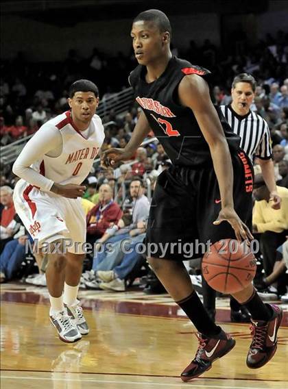 Thumbnail 3 in Westchester vs. Mater Dei (CIF D1 SoCal Final) photogallery.