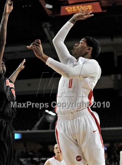 Thumbnail 1 in Westchester vs. Mater Dei (CIF D1 SoCal Final) photogallery.