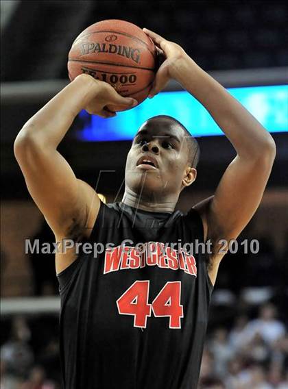 Thumbnail 1 in Westchester vs. Mater Dei (CIF D1 SoCal Final) photogallery.