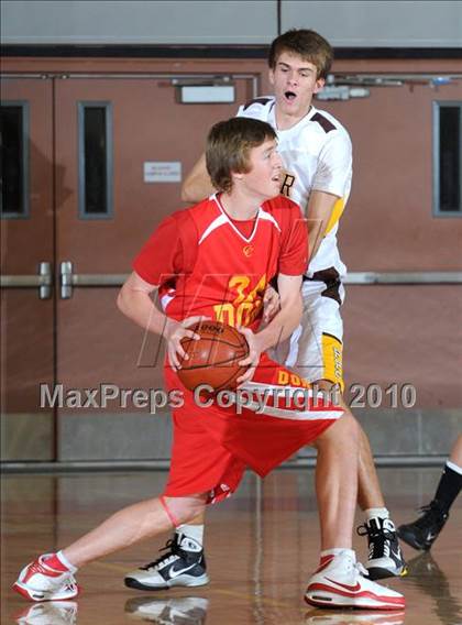 Thumbnail 2 in Parker vs. Cathedral (MaxPreps Holiday Classic) photogallery.