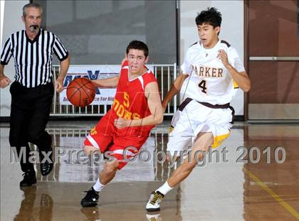 Thumbnail 3 in Parker vs. Cathedral (MaxPreps Holiday Classic) photogallery.