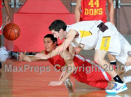 Thumbnail 2 in Parker vs. Cathedral (MaxPreps Holiday Classic) photogallery.