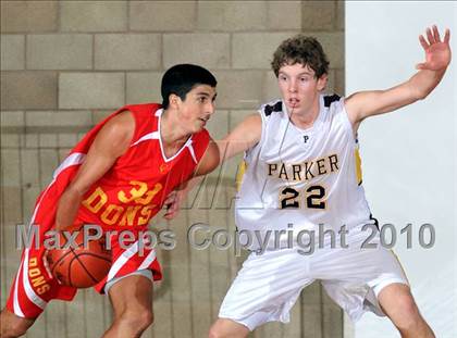 Thumbnail 2 in Parker vs. Cathedral (MaxPreps Holiday Classic) photogallery.