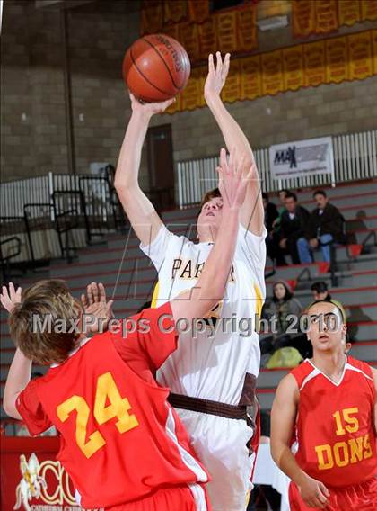 Thumbnail 1 in Parker vs. Cathedral (MaxPreps Holiday Classic) photogallery.