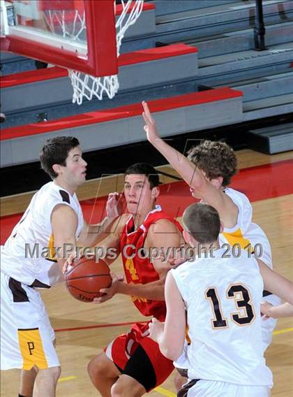 Thumbnail 2 in Parker vs. Cathedral (MaxPreps Holiday Classic) photogallery.