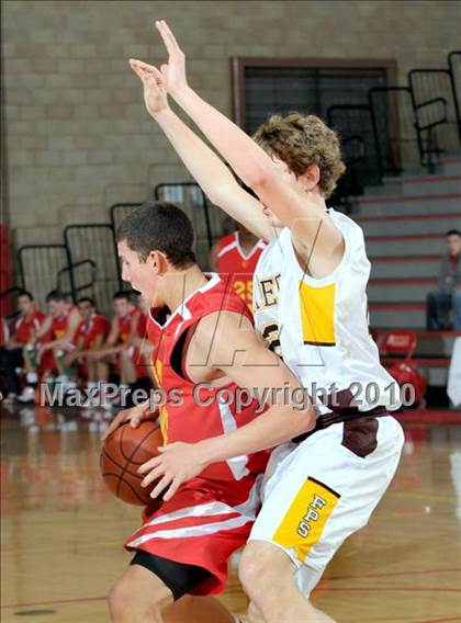 Thumbnail 1 in Parker vs. Cathedral (MaxPreps Holiday Classic) photogallery.