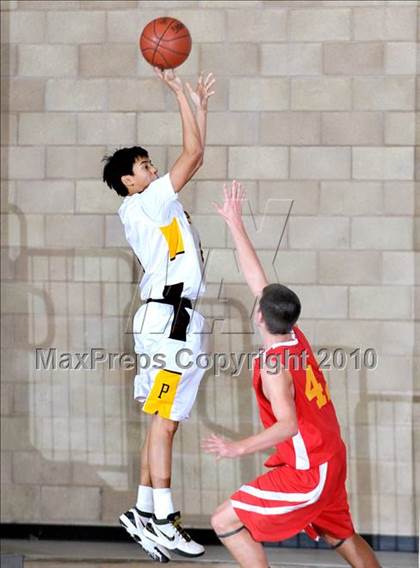 Thumbnail 3 in Parker vs. Cathedral (MaxPreps Holiday Classic) photogallery.