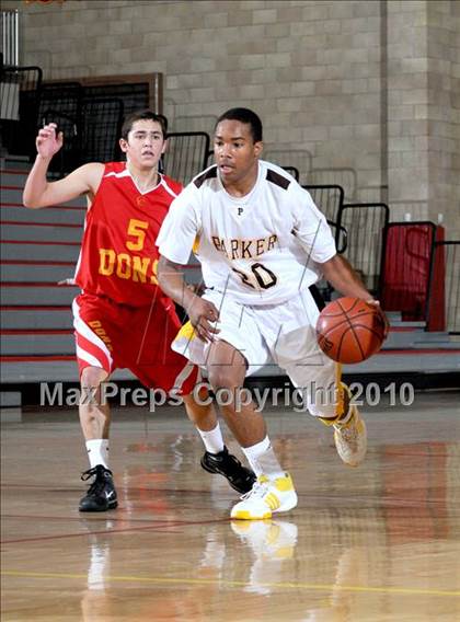 Thumbnail 3 in Parker vs. Cathedral (MaxPreps Holiday Classic) photogallery.