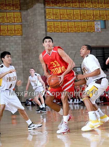 Thumbnail 1 in Parker vs. Cathedral (MaxPreps Holiday Classic) photogallery.