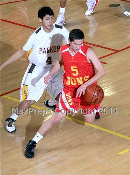 Thumbnail 3 in Parker vs. Cathedral (MaxPreps Holiday Classic) photogallery.