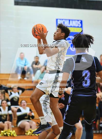 Thumbnail 1 in South Lenoir @ Croatan photogallery.
