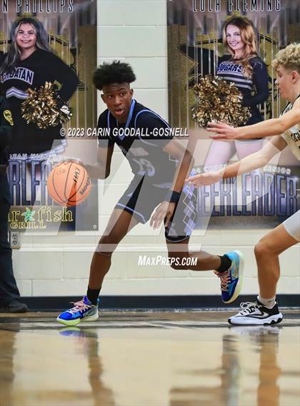 Thumbnail 1 in South Lenoir @ Croatan photogallery.