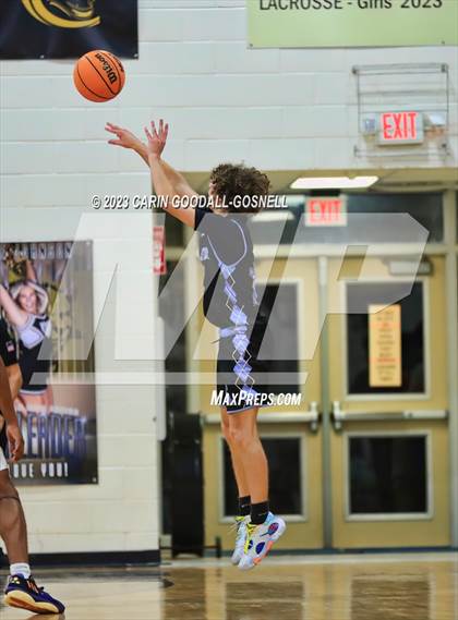 Thumbnail 1 in South Lenoir @ Croatan photogallery.