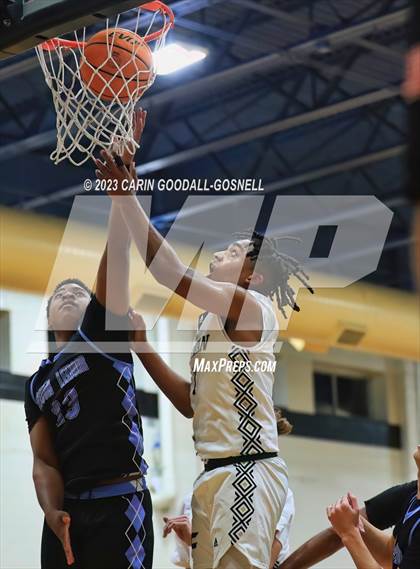 Thumbnail 1 in South Lenoir @ Croatan photogallery.
