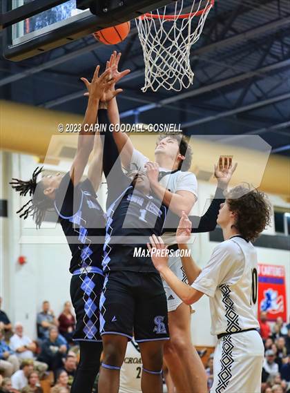 Thumbnail 2 in South Lenoir @ Croatan photogallery.