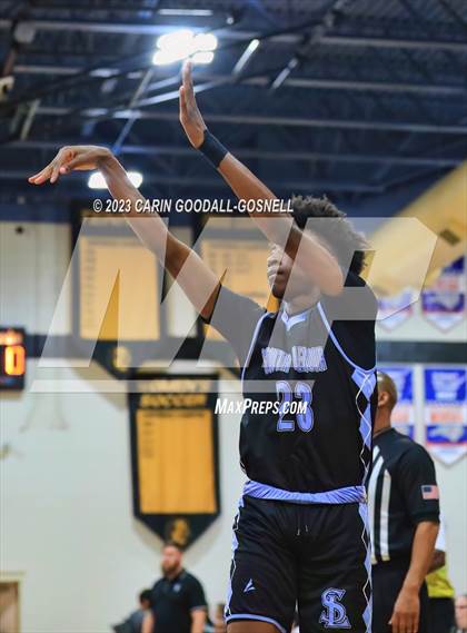 Thumbnail 2 in South Lenoir @ Croatan photogallery.