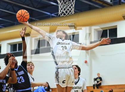 Thumbnail 1 in South Lenoir @ Croatan photogallery.