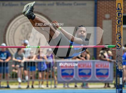 Thumbnail 1 in NCHSAA 1A/4A Track & Field Championship photogallery.