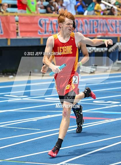 Thumbnail 3 in NCHSAA 1A/4A Track & Field Championship photogallery.