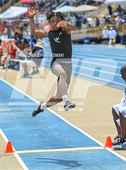 Thumbnail 3 in NCHSAA 1A/4A Track & Field Championship photogallery.