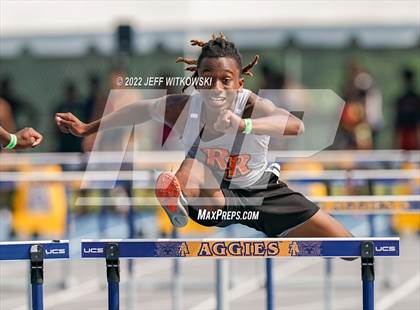 Thumbnail 2 in NCHSAA 1A/4A Track & Field Championship photogallery.