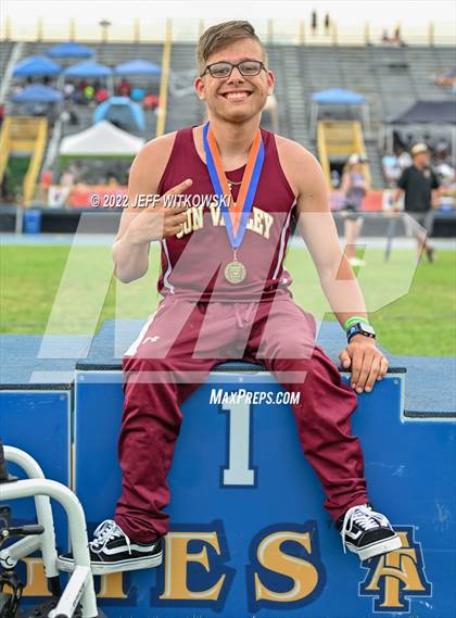 Thumbnail 3 in NCHSAA 1A/4A Track & Field Championship photogallery.