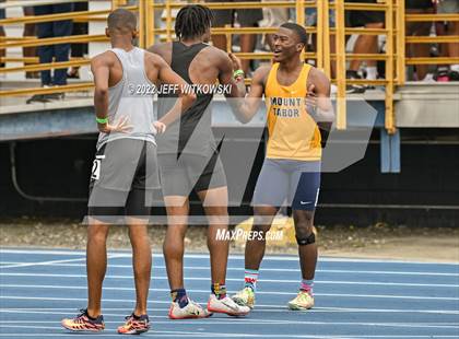 Thumbnail 3 in NCHSAA 1A/4A Track & Field Championship photogallery.