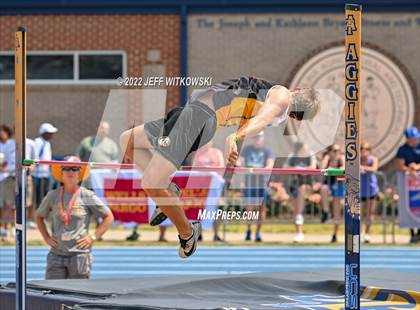 Thumbnail 2 in NCHSAA 1A/4A Track & Field Championship photogallery.