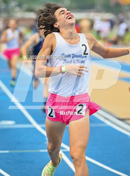 Thumbnail 3 in NCHSAA 1A/4A Track & Field Championship photogallery.