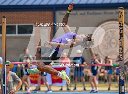 Thumbnail 1 in NCHSAA 1A/4A Track & Field Championship photogallery.