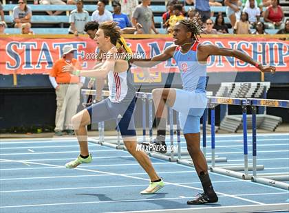 Thumbnail 1 in NCHSAA 1A/4A Track & Field Championship photogallery.