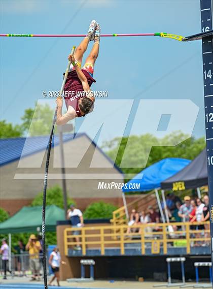 Thumbnail 3 in NCHSAA 1A/4A Track & Field Championship photogallery.