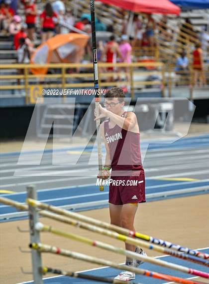 Thumbnail 2 in NCHSAA 1A/4A Track & Field Championship photogallery.