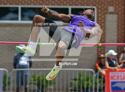 Thumbnail 2 in NCHSAA 1A/4A Track & Field Championship photogallery.