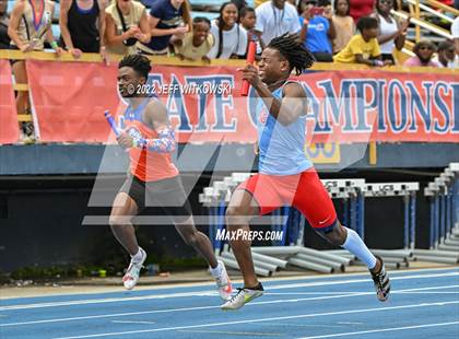 Thumbnail 1 in NCHSAA 1A/4A Track & Field Championship photogallery.