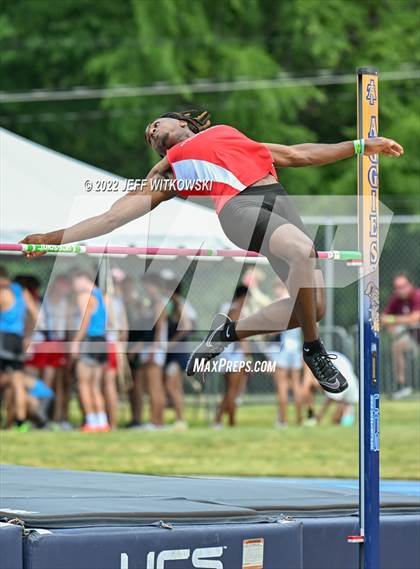 Thumbnail 3 in NCHSAA 1A/4A Track & Field Championship photogallery.