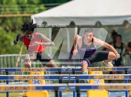 Thumbnail 2 in NCHSAA 1A/4A Track & Field Championship photogallery.