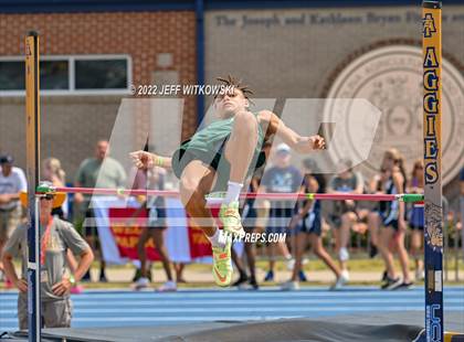 Thumbnail 2 in NCHSAA 1A/4A Track & Field Championship photogallery.