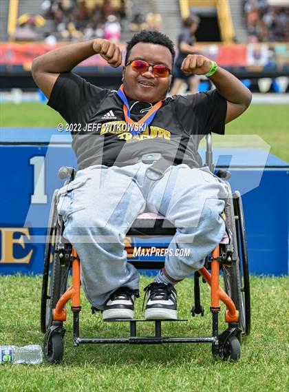 Thumbnail 1 in NCHSAA 1A/4A Track & Field Championship photogallery.