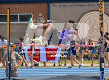 Thumbnail 2 in NCHSAA 1A/4A Track & Field Championship photogallery.