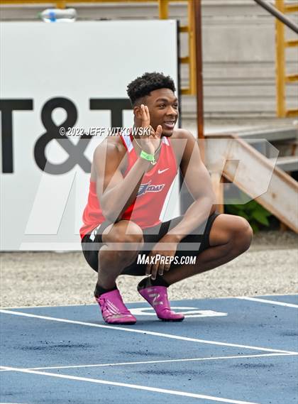 Thumbnail 1 in NCHSAA 1A/4A Track & Field Championship photogallery.
