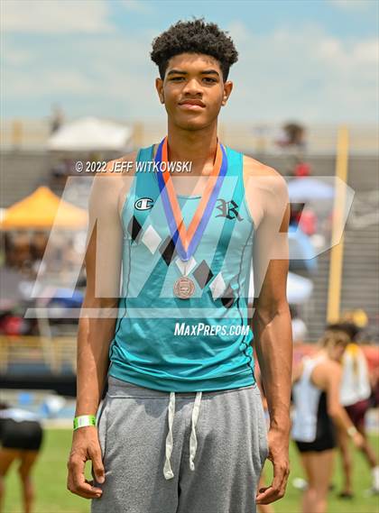 Thumbnail 1 in NCHSAA 1A/4A Track & Field Championship photogallery.