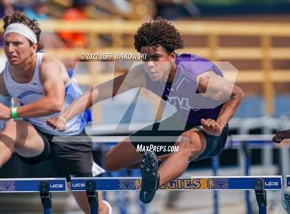Thumbnail 1 in NCHSAA 1A/4A Track & Field Championship photogallery.
