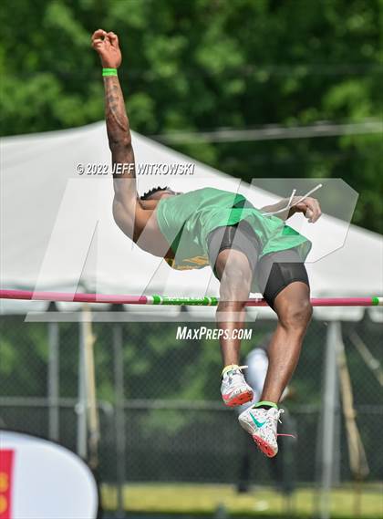 Thumbnail 2 in NCHSAA 1A/4A Track & Field Championship photogallery.